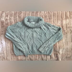 Hollister grey turtleneck